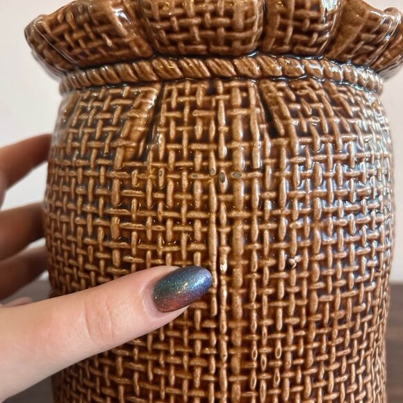 Vintage 1970s Cottagecore Kitsch Novelty Ceramic Cookie Jar MCM Kitchen Decor - Picture 5 of 10